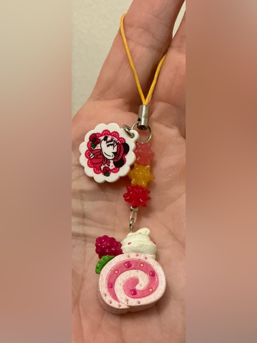 Rare Tokyo Disney Resort Minnie Mouse Fruit roll Strap Cellphone Handbag Charm